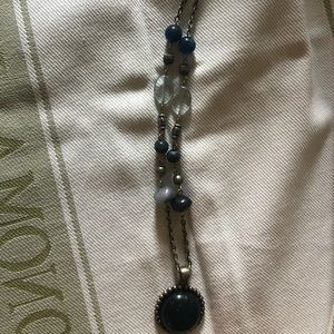 Beaded statement necklace. Blue/Silver.